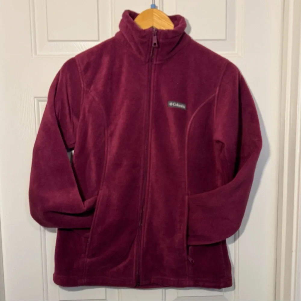 Columbia Women’s Fleece Jacket Cranberry Full Zip Long‎ Sleeve Pullover Medium